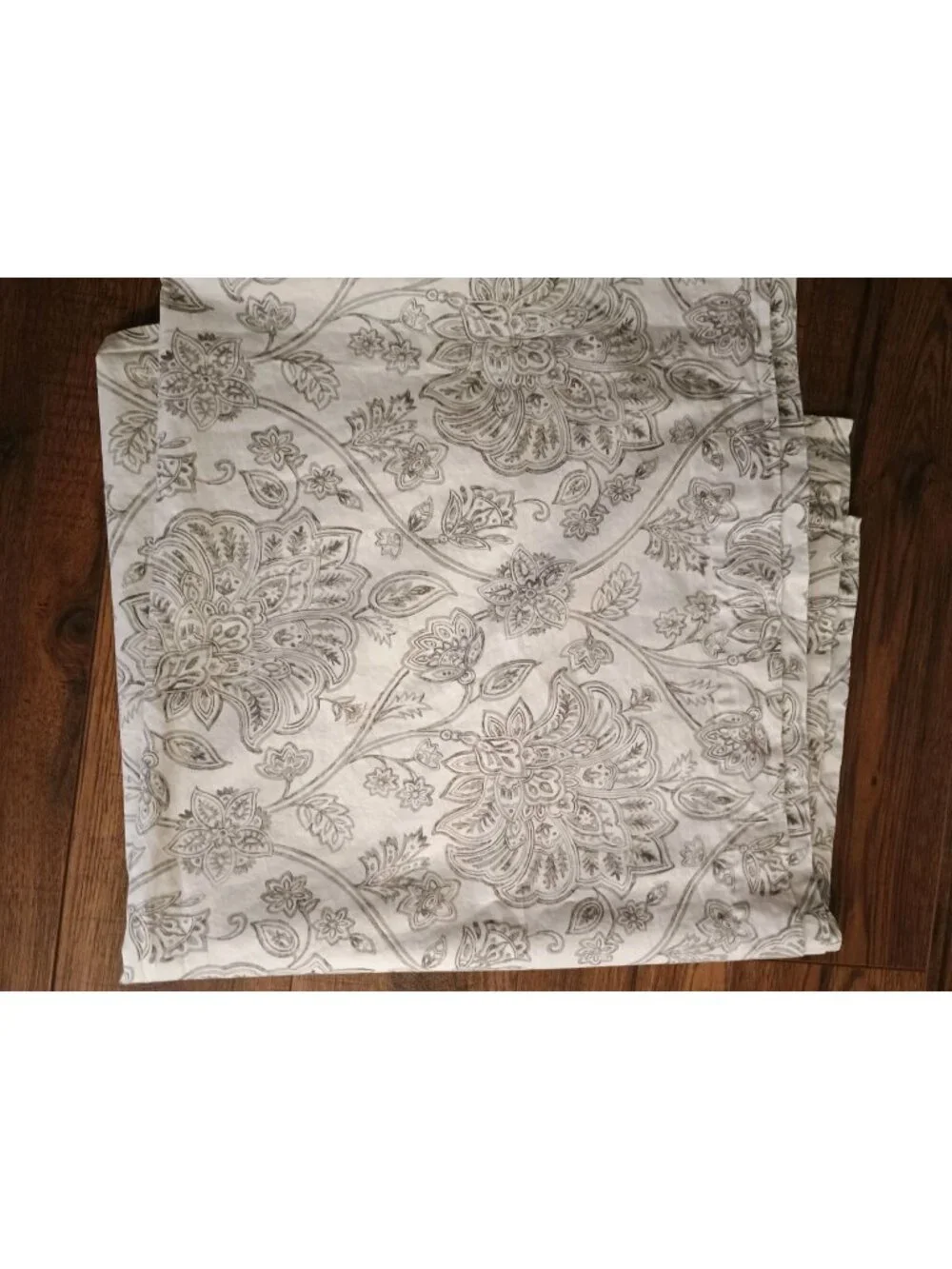The Company Store Shower Curtain 72x72 White Grey Floral 100% Cotton